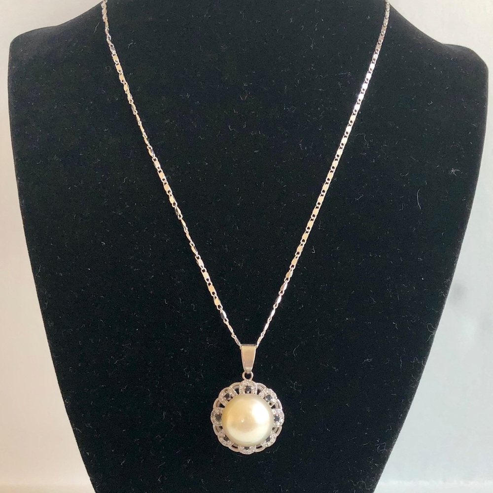 South Sea Pearl necklace